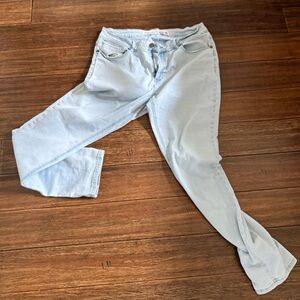 Light Blue Men’s barbell jeans